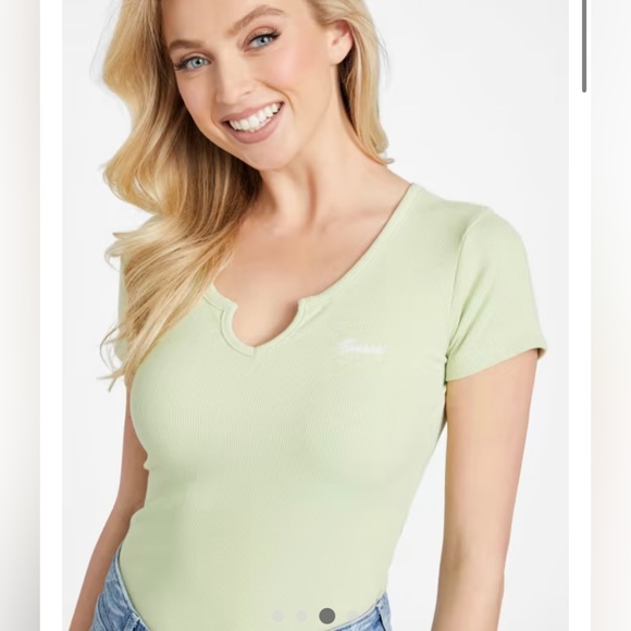 NWOT Sage Green Yara logo Notched V-neck Tee - Picture 2 of 11